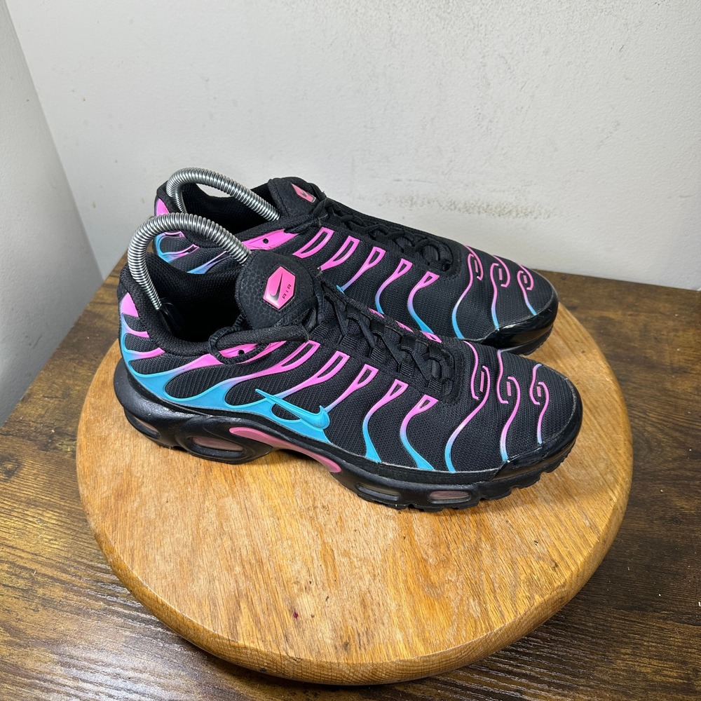 Nike Air Max Plus TN SE Black Hyper Pink Blue Fury CI2368-001 Mens 8.5 Running